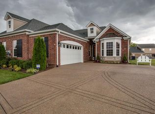 1138 Chickadee Cir, Hermitage, TN 37076