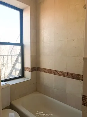 Rented by City Connections Realty | media 14