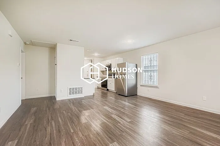 4750 Burma Rd — Photo 4