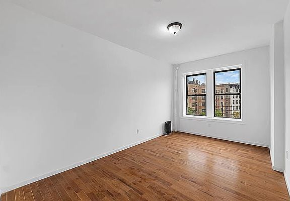 3rd image of 620 W 172nd St APT 5E