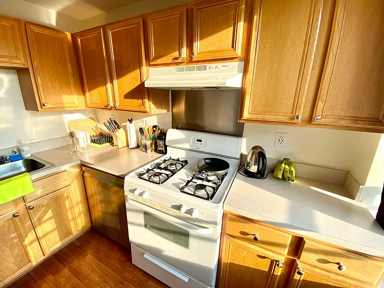 1444 W St NW — Photo 9