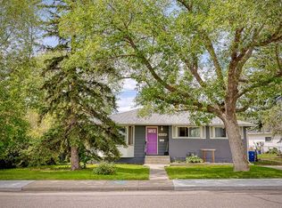639 NE Thornhill Dr NW, Calgary, AB T2K2R9