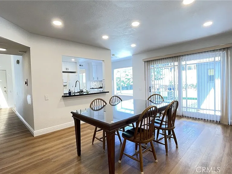 2085 Arbor Cir — Photo 13