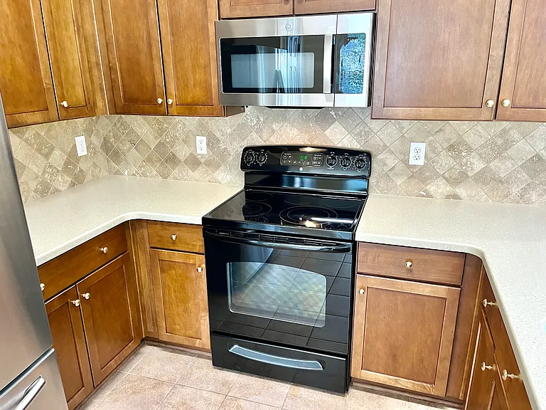 2456 Birch View Dr — Photo 42