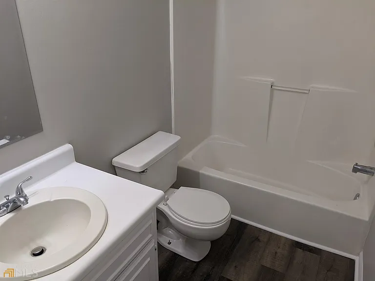 230 Lanier Dr #301 — Photo 10
