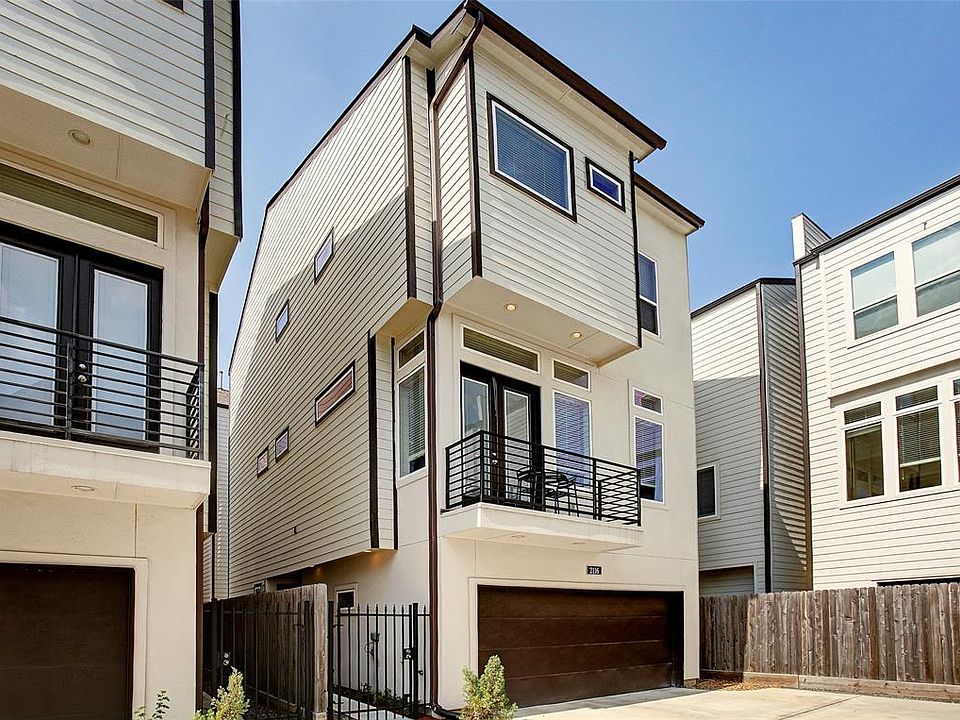 Recent construction (2015) Colina Home with 3 bedrooms, 3 Â½ bathrooms, and a second floor porch. This end unit has plenty of light, and extra parking along the fence.