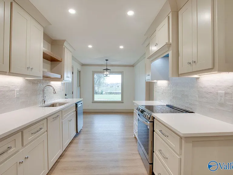 2042 Rosebury Ln SW — Photo 22