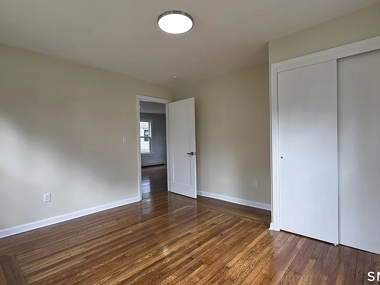 782 Center St — Photo 14