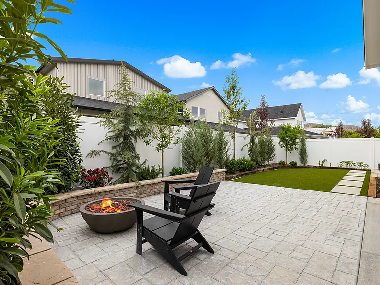 13905 N Malheur Pl — Photo 75