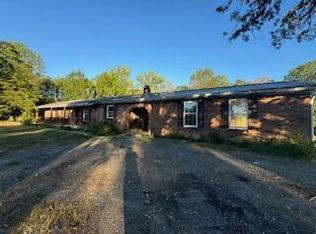 25 Fairview Rd, Oakman, AL 35579