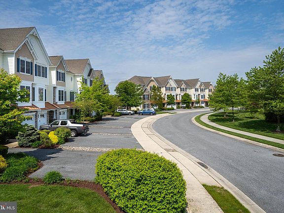 3rd image of 19340 Mersey Dr #D7