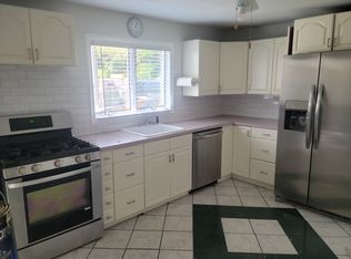 183 Allen Rd #B, Billerica, MA 01821