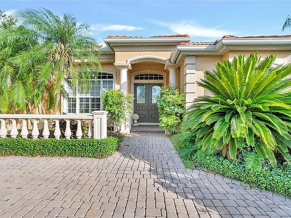5th image of 4982 Sabal Lake Cir