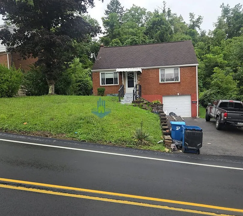1216 Universal Rd