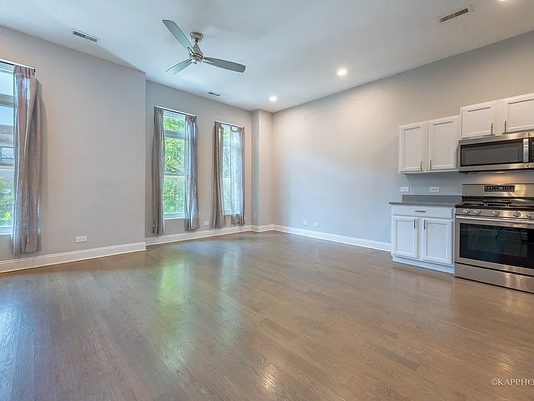 1620 W Warren Blvd #2F — Photo 4