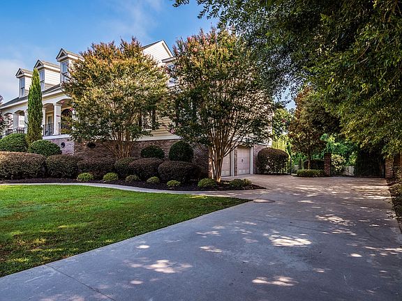 4th image of 435 River North Dr