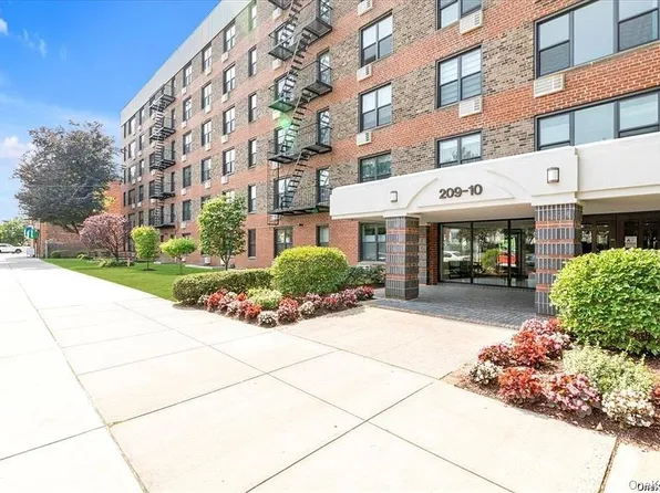 20910 41st Ave APT 3R, Flushing, NY 11361