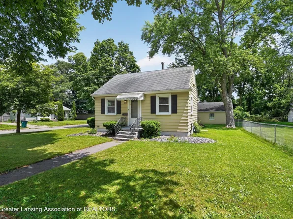 3901 Lowcroft Ave, Lansing, MI 48910