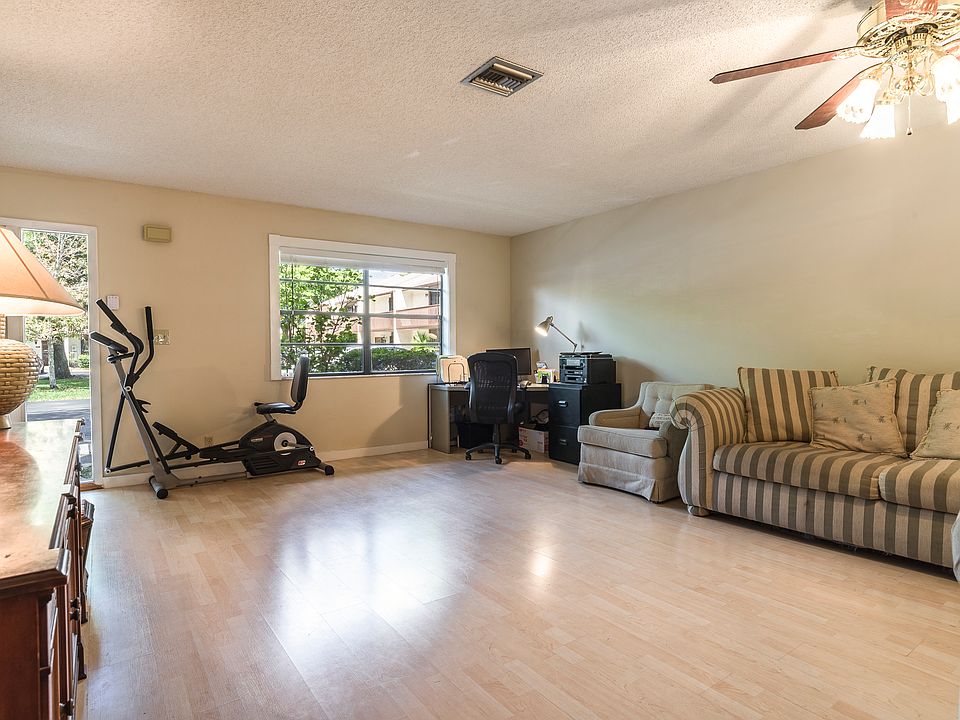 1st image of 853 NW 47th St #853