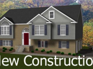 568 Leah Dr, Princeton, WV 24739