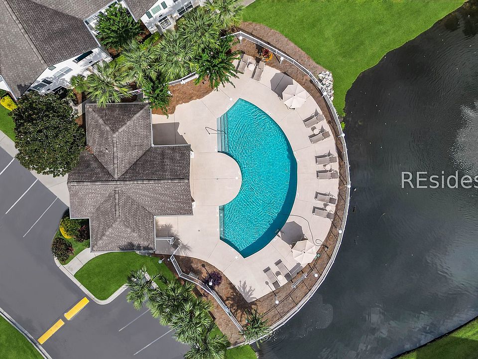 1st image of 897 Fording Island Rd APT 102