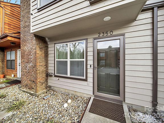 3rd image of 2350 Brookview Ct