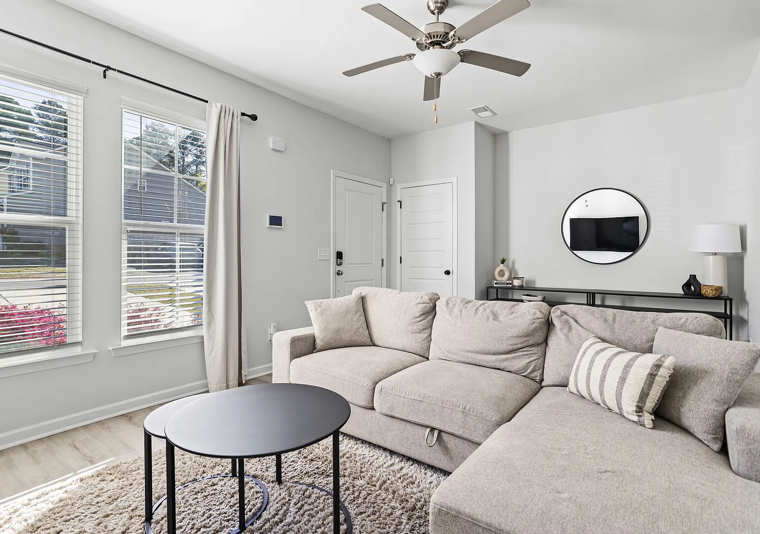 Charming Carolina Townhome — Photo 2