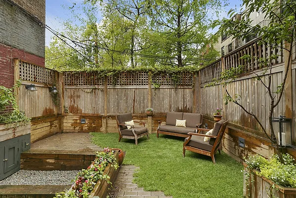 Sold by Corcoran | media 71