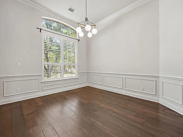 2237 Homestead Ln — Photo 5