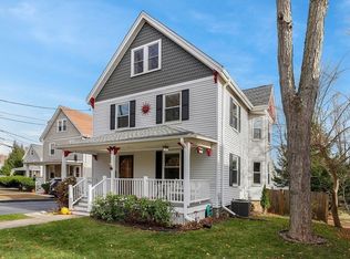 32 Cedar St, Wakefield, MA 01880