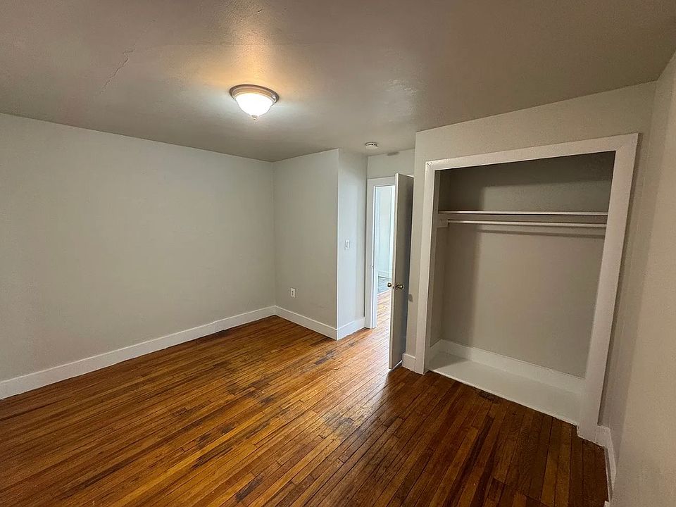 2nd image of 6 Jefferson St #20