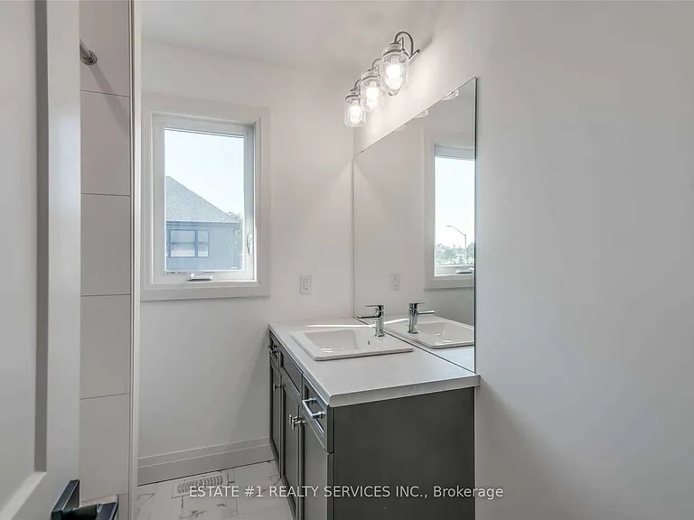 20 Rosina Ln — Photo 5