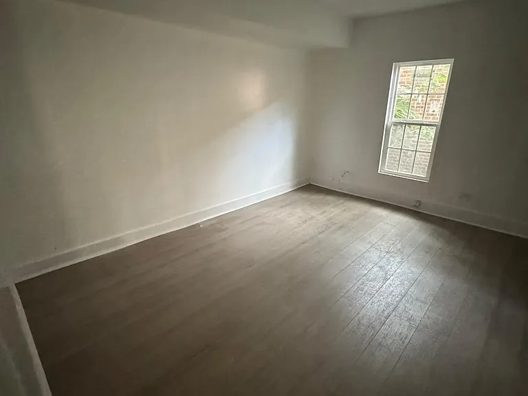 2362 Cable Ave — Photo 4