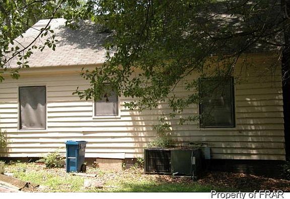 3rd image of 149 Kensington Cir