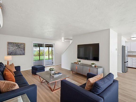 2nd image of 7438 A St