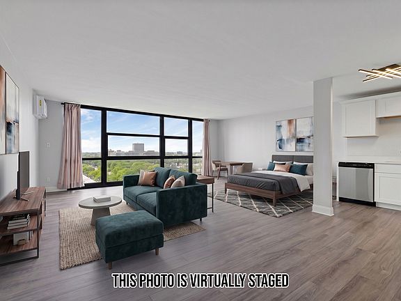 2nd image of 2901 S Michigan Ave APT 903