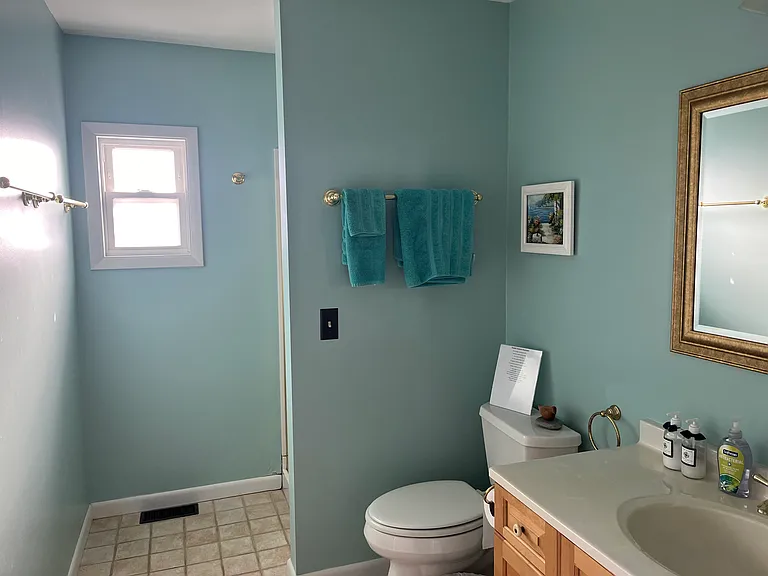 1745 Shady Bend Ln — Photo 15