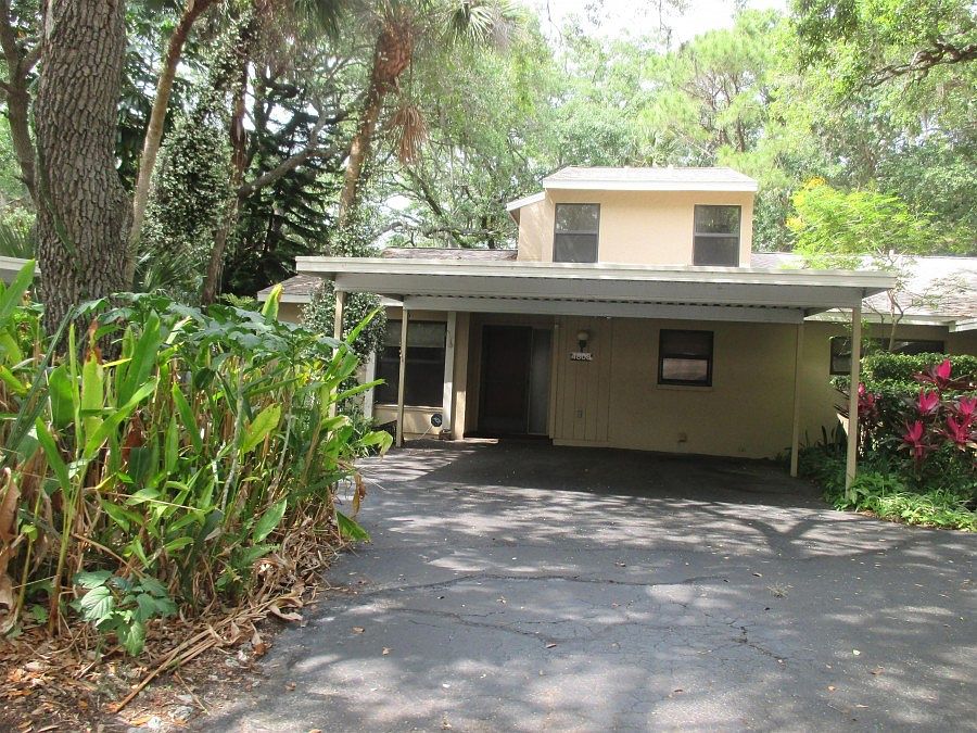 1st image of 4808 Village Gardens Dr