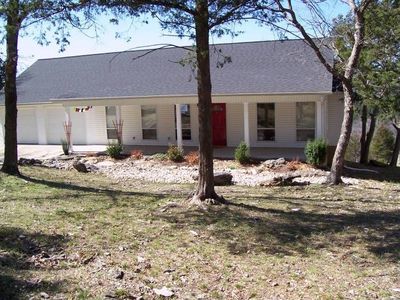 61 Twin Peak Dr, Holiday Island, AR, 72631
