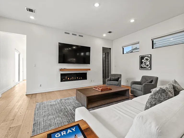 6109 Morningside Ave — Photo 30