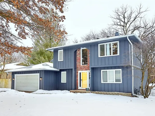 1508 Rio Valley Dr, Clive, IA 50325
