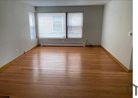 3rd image of 6805 W Montrose Ave #1