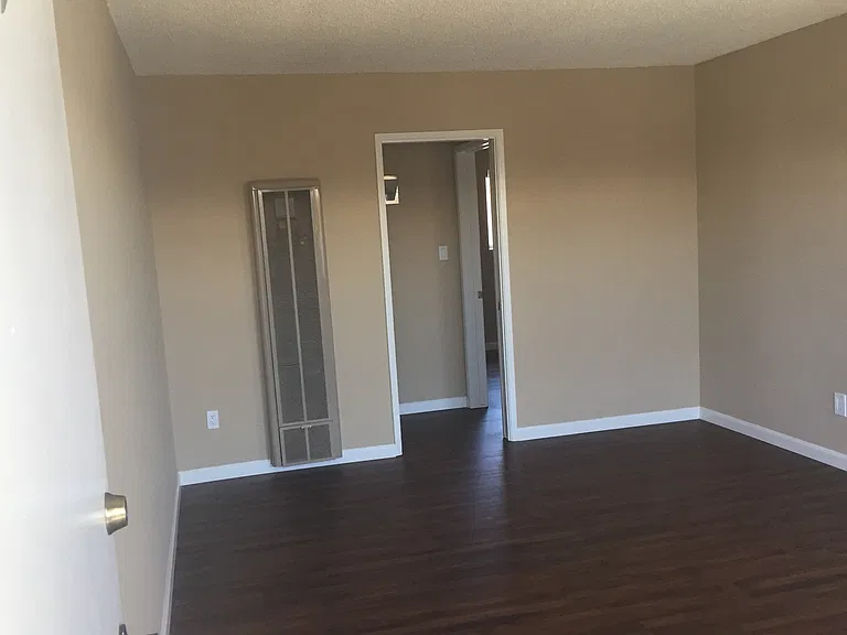 4369 Hamilton St #9 — Photo 6