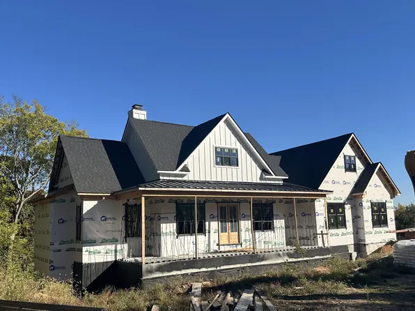 13 Theta Pike #13, Columbia, TN 38401