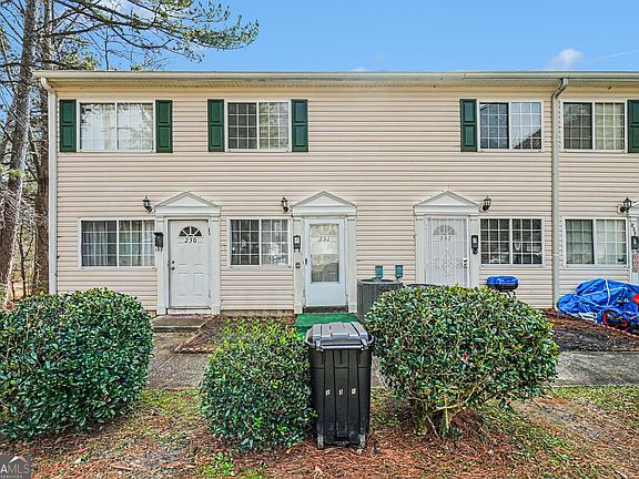 2nd image of 405 Fairburn Rd SW #231