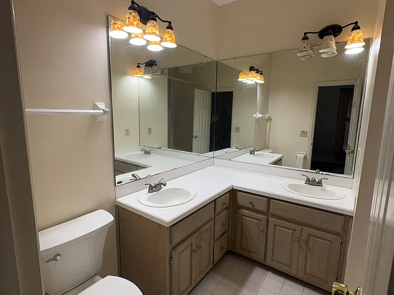 2041 Station Ct — Photo 7