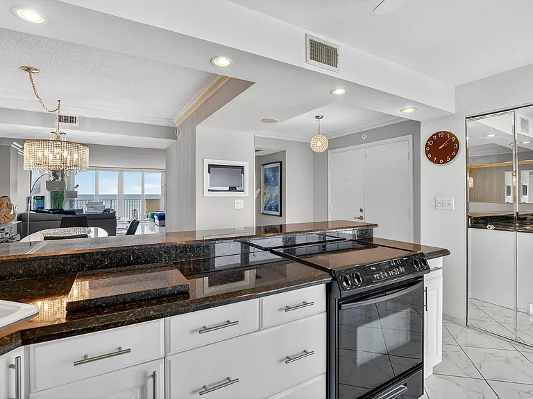 3000 S Ocean Blvd #1004 — Photo 14