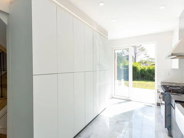 85-49 Avon Street image 4 of 24