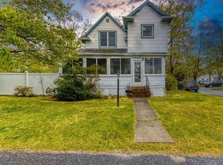 4 Commerce Pl, Islip Terrace, NY 11752