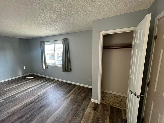 3rd image of 530 Carin Pl #1